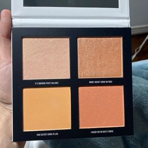 Kylie pressed powder palette